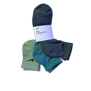 Nike Everyday Plus Men's/ Women’s Athletic Socks - Green Color 3-Pack